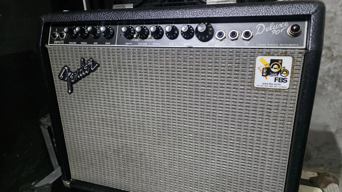 Amplificador de Guitarra Fender Deluxe 90 Usado à Venda - FBS Sonorização