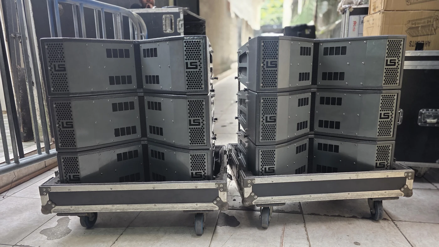 Caixas Acústicas LS Audio Slinpec 4281 Line Array Usadas à Venda - FBS Sonorização